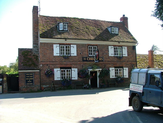 The Chequers Pub.    © Copyright Peter Jemmett and   licensed for reuse under this Creative Commons Licence.