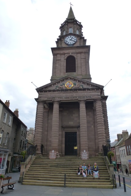 Berwick Town Hall.    © Copyright DS Pugh and   licensed for reuse under this Creative Commons Licence.